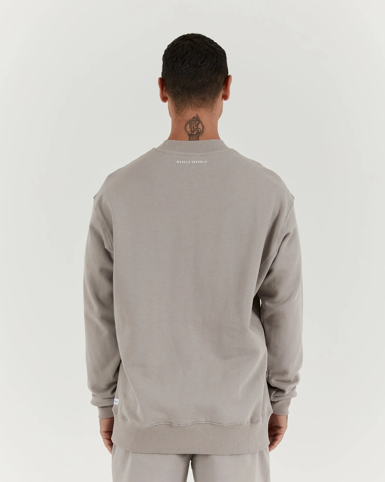 UNWIND CREW JUMPER - RHINO